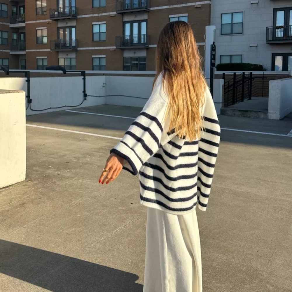 Sezane Oscar jacket size 4 blue and white mohair coat
